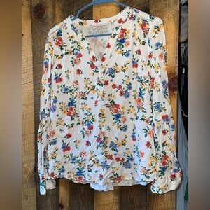 Gorgeous floral top